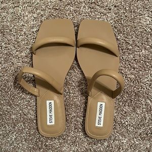 Steven Madden Tan Sandals Women’s Size 9.5